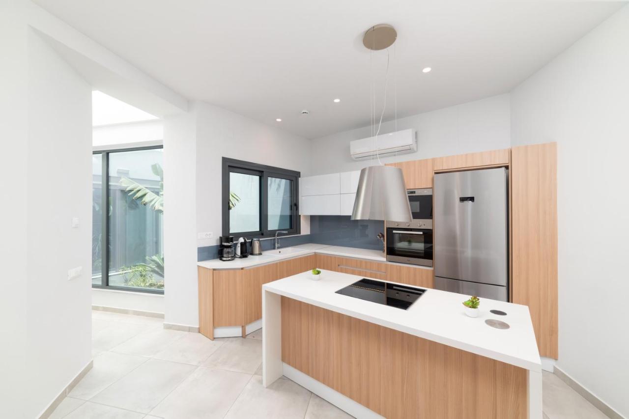 Agia Marina Villa Zaneti By Posarellivillas מראה חיצוני תמונה