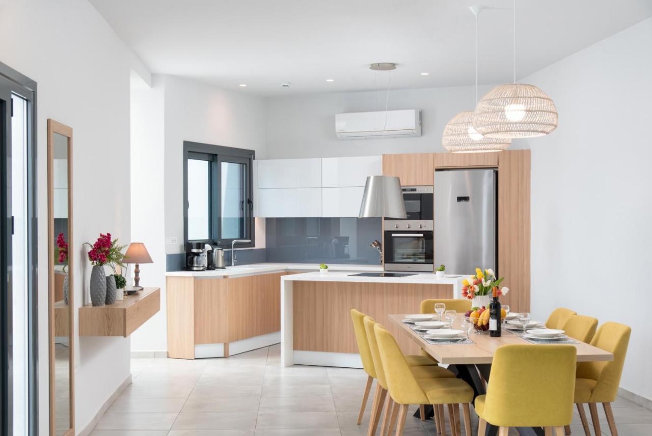 Agia Marina Villa Zaneti By Posarellivillas מראה חיצוני תמונה